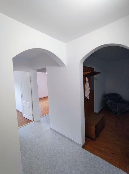 Apartament cu 3 camere în Baciu