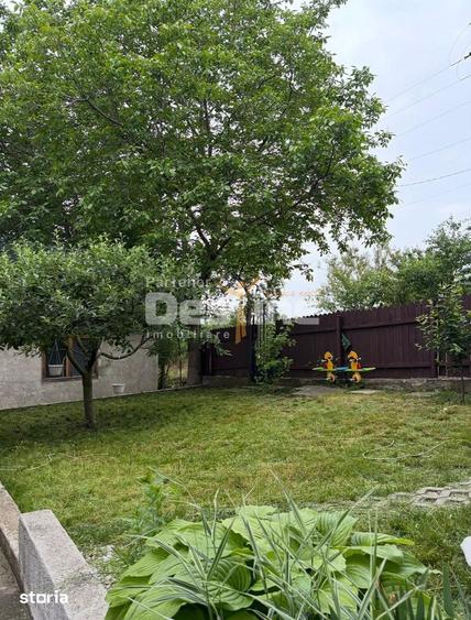 Casa de vanzare | Zona ARONEANU | 2 camere - 1