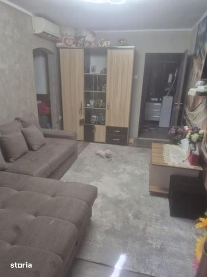 Apartament cu 2 camere în Micro 17