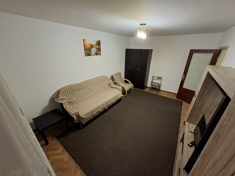 Garsonieră decomandată în Drumul Taberei