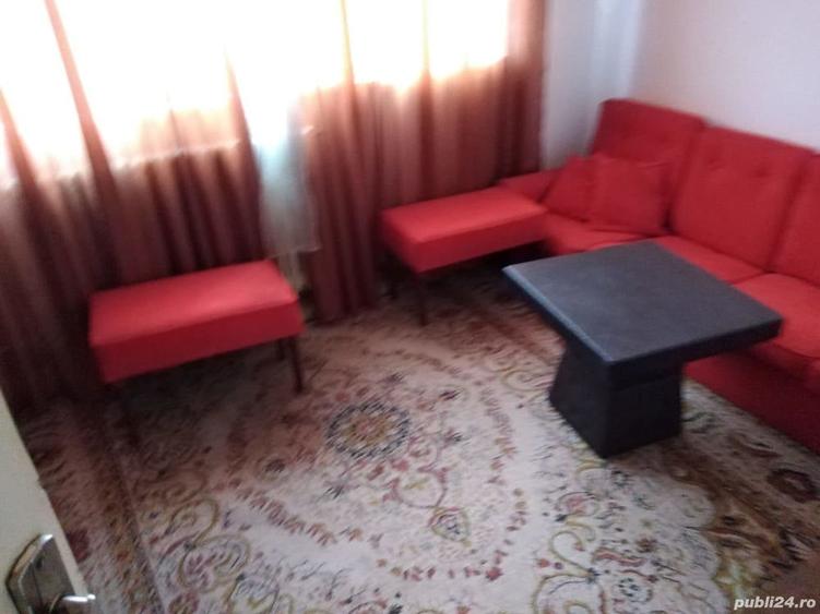 Apartament cu 3 camere semidecomandat în Micro I