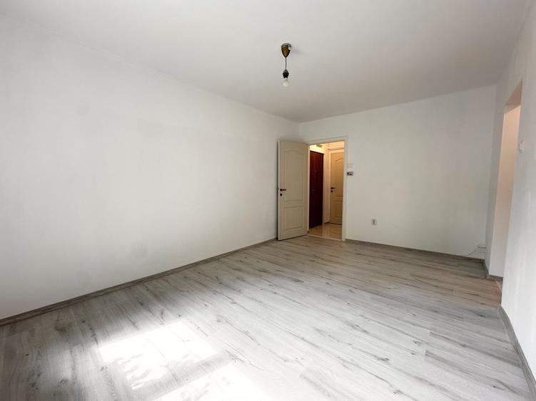 Apartament renovat 2 camere - Calea Sagului - 1