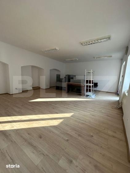 Apartament cu 3 camere în Ultracentral