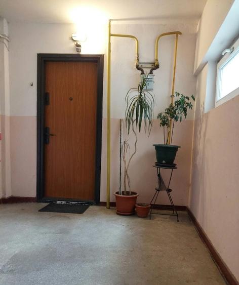 Apartament cu 3 camere decomandat în Orizont