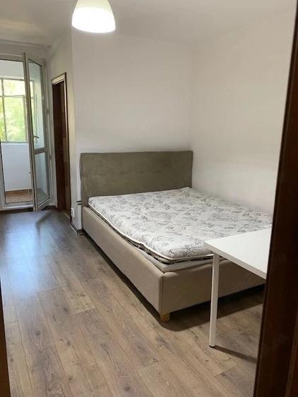 Garsonieră decomandată în Drumul Taberei