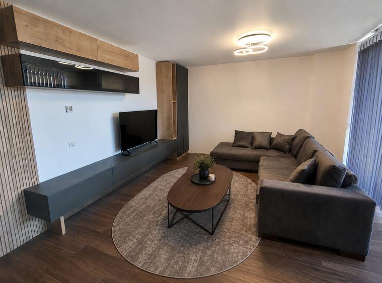 Apartament cu 2 camere decomandat, mobilat în Faleza Nord