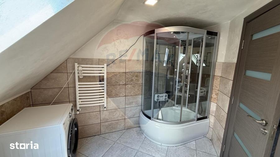 Casă cu 5 camere cu Teren 400 Mp în Vânători