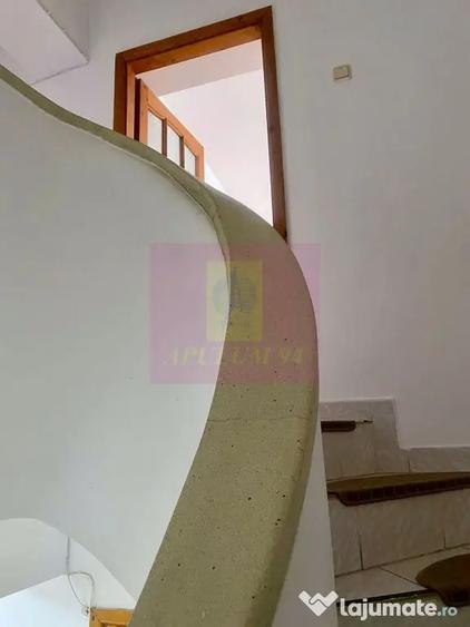 Apartament cu 4 camere decomandat, mobilat în Decebal