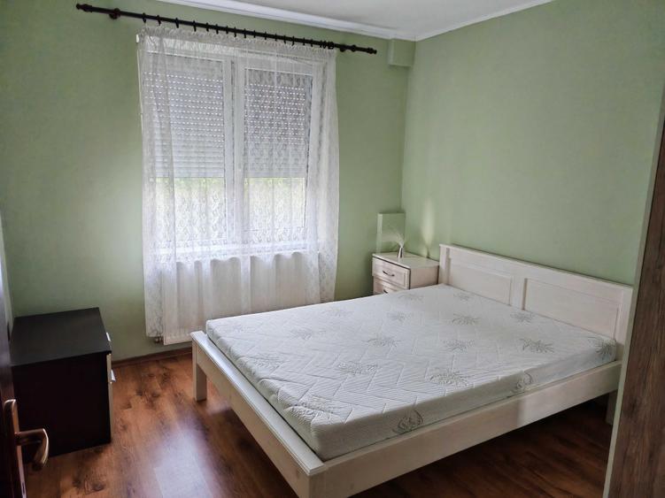 Inchiriez apartament 3 camere Rogerius - 1