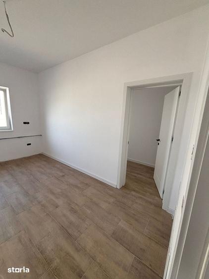 Apartament cu 4 camere în Moșnița Nouă