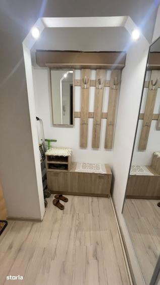 Apartament cu 2 camere decomandat în Piața Nouă