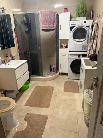 Apartament cu 3 camere decomandat în Florești — fotografia 3