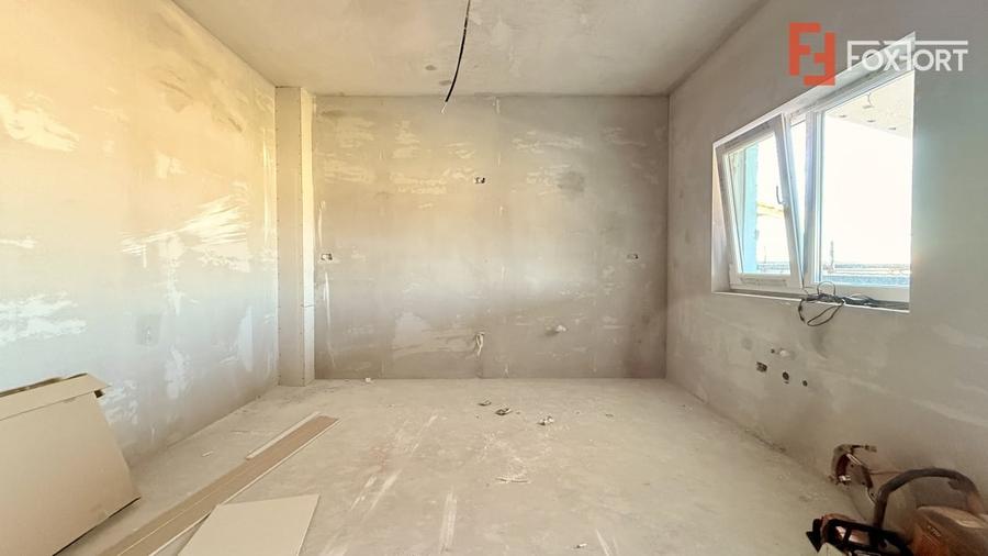 Duplex cu 3 camere cu Canalizare în Moșnița Veche