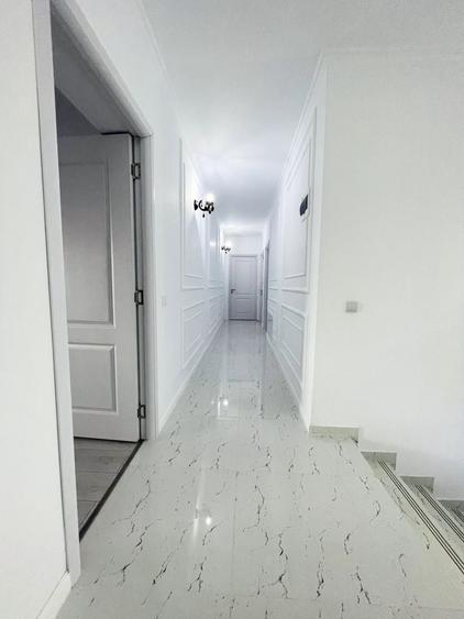Casă cu 6 camere cu Canalizare în Haieu