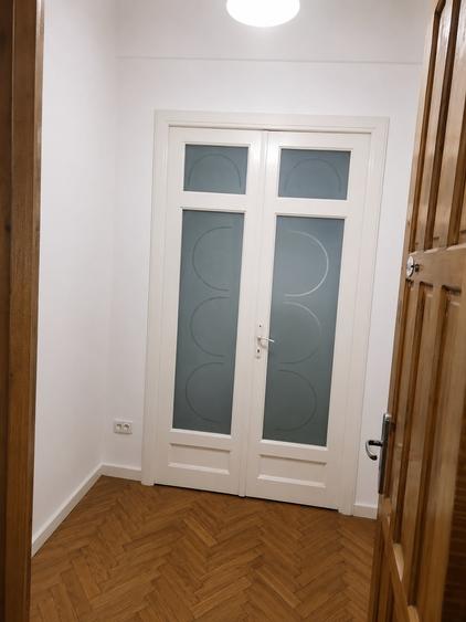Apartament cu 3 camere decomandat în Universitate