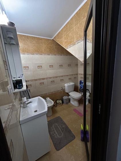 Casă cu 4 camere în Galați