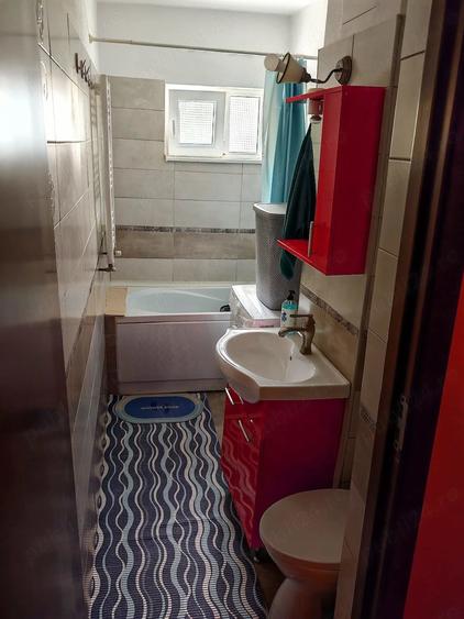 Apartament cu 2 camere nedecomandat în Girocului