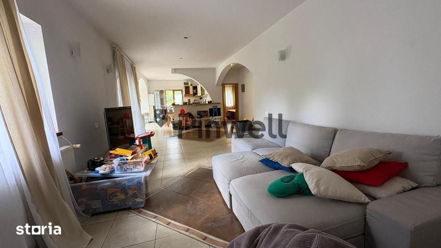 Casă cu 3 camere cu Teren 935 Mp în Central