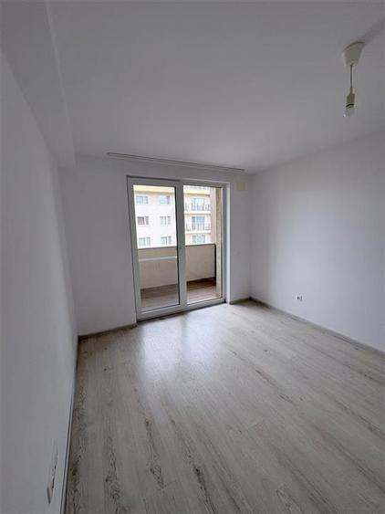 Apartament de inchiriat 2 camere zona Tractorul - 2