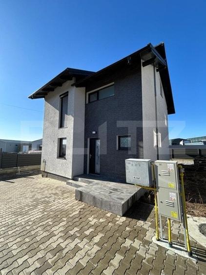Casă individuală cu 3 camere cu Teren 200 Mp în Șcheia