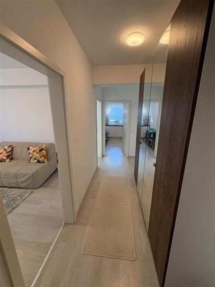 Apartament cu 3 camere decomandat, mobilat în Avantgarden