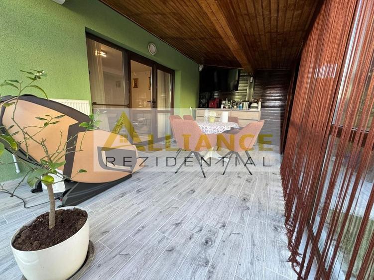 Duplex cu 3 camere decomandat cu Canalizare în Splaiul Unirii