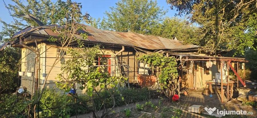 Casă cu 4 camere în Bălanu