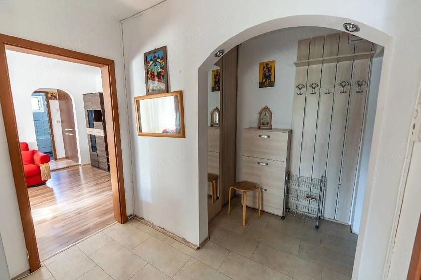 Apartament cu 3 camere semidecomandat în Mănăștur