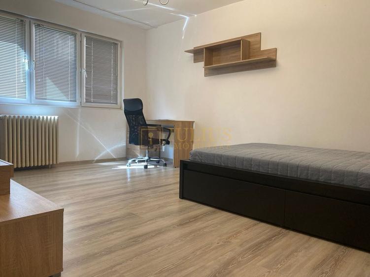 Garsonieră decomandată, mobilată în Complex Studențesc