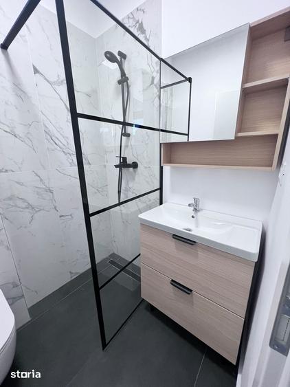 Spațiu comercial, de 28 mp, în Străulești