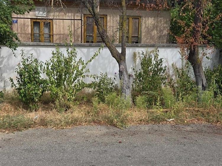 Casă individuală cu 3 camere cu Teren 1000 Mp în Preajba