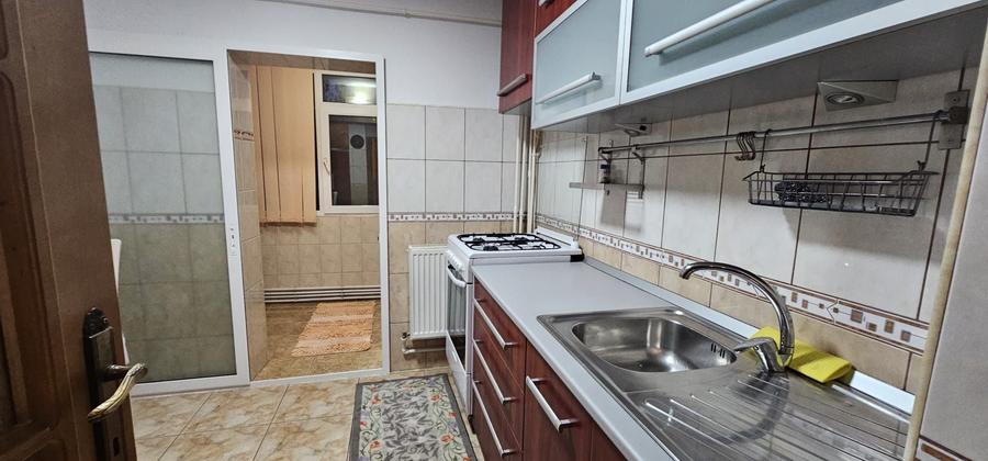 Apartament cu 2 camere decomandat în Buzaului