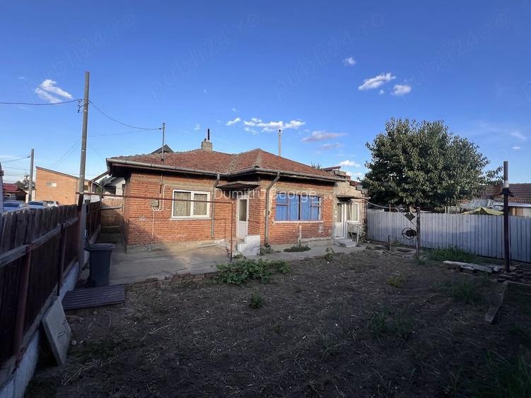 Teren 255 mp ?i casa batraneasca Oportunitate investi?ie construc?ie Voluntari