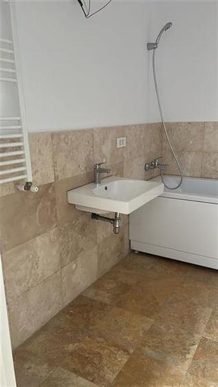 Apartament cu 3 camere decomandat în Herăstrău