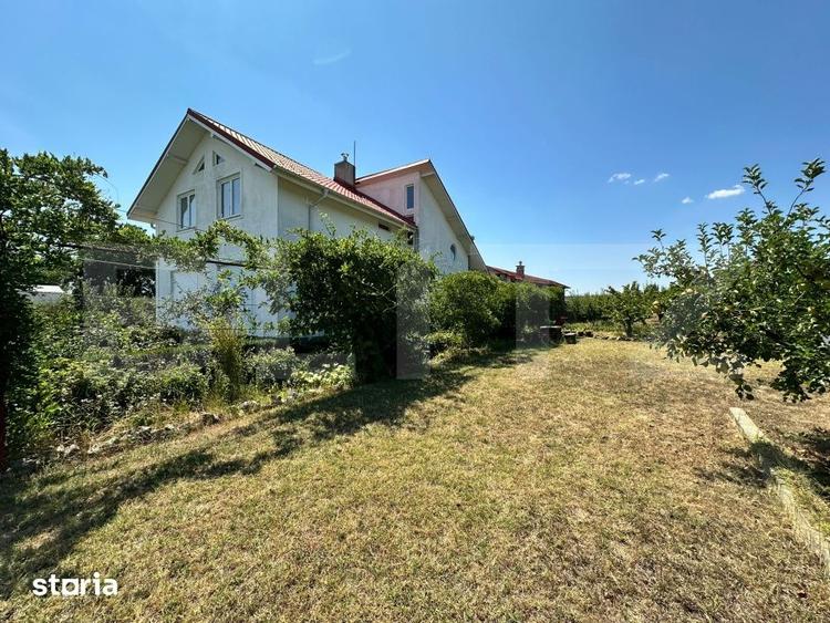 Casă cu 7 camere cu Teren 17000 Mp în Oboga