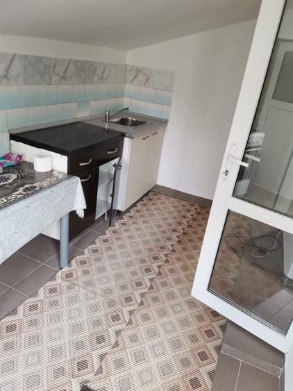 Casă cu 2 camere cu Teren 400 Mp în Central