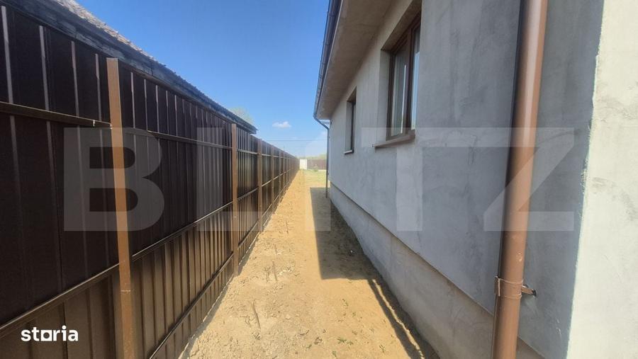 Casă cu 3 camere decomandat în Someșeni