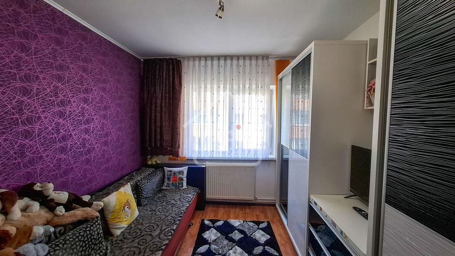 Apartament cu 3 camere decomandat, mobilat în Astra