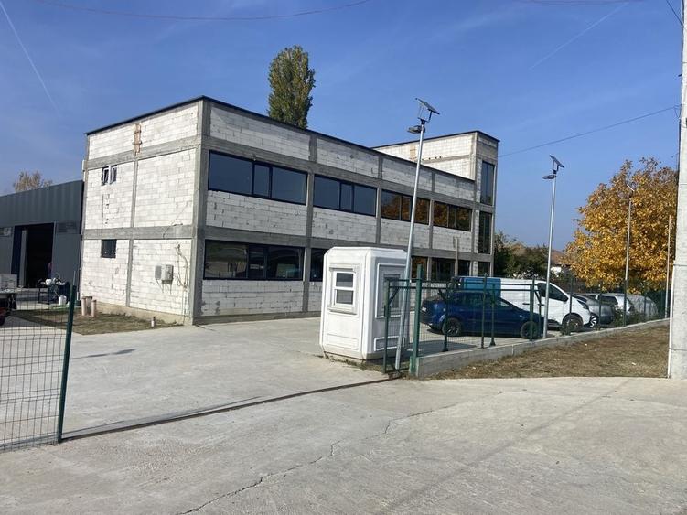 Spațiu comercial, de 710 mp, în Șerbănești