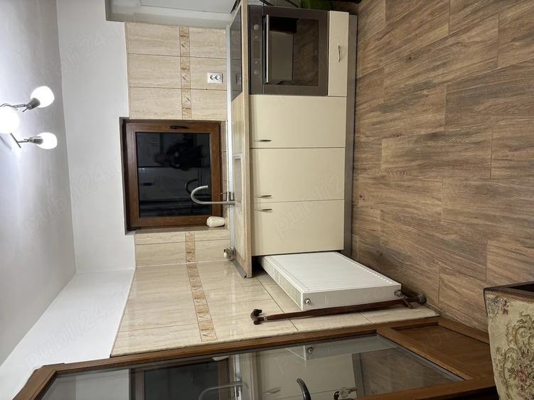 Casă cu 6 camere cu Teren 490 Mp în Vulcan
