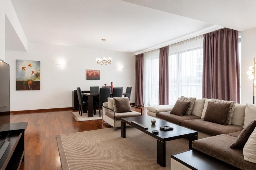 Apartament cu 3 camere decomandat, mobilat în Herăstrău