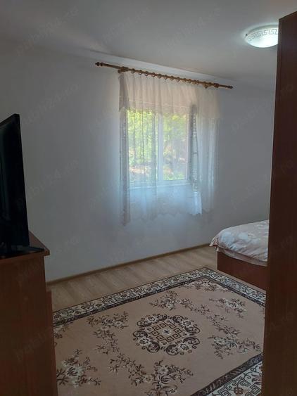 Casă cu Teren 2190 Mp în Plopeni