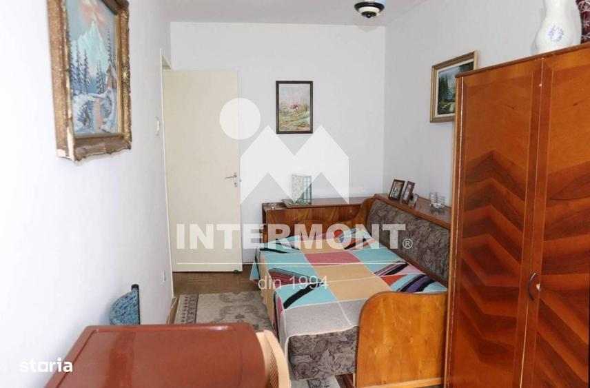 Apartament cu 3 camere decomandat în Malul Spitalului