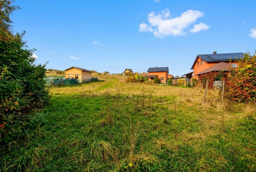 Teren Construcții intravilan de 1800 mp, în Exterior Sud