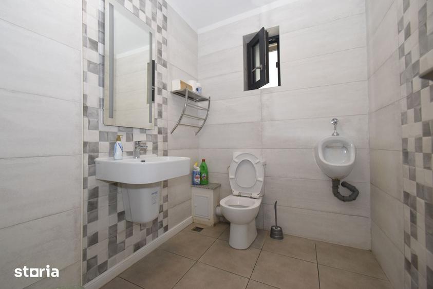Casă cu 8 camere cu Teren 366 Mp în Calea București