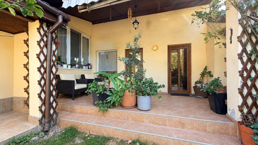 Casă individuală cu 3 camere cu Canalizare în Fundeni