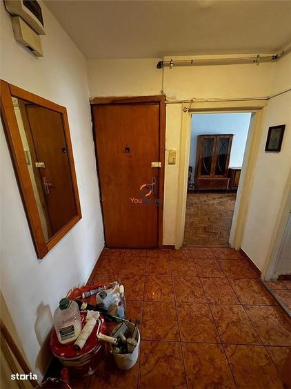 Decomandat 3 Camere Zona Complex Centrul de Afaceri - 1