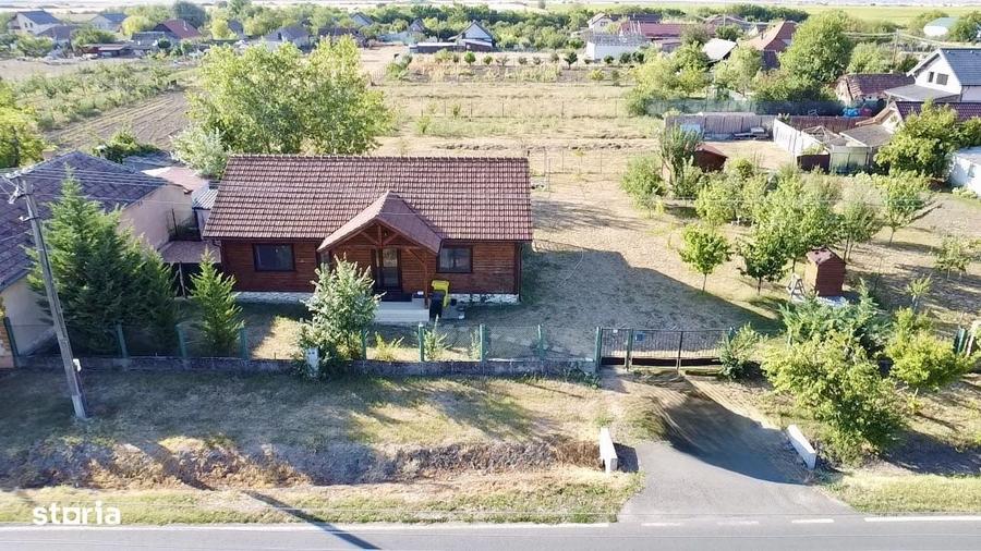 Casă cu 3 camere în Turnu