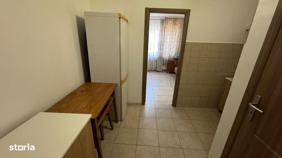 Garsoniera parter, langa Cora-Bacau - 2