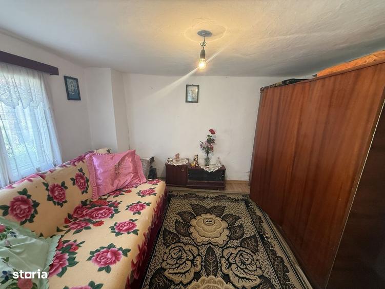 Casă cu 3 camere cu Teren 813 Mp în Adunați